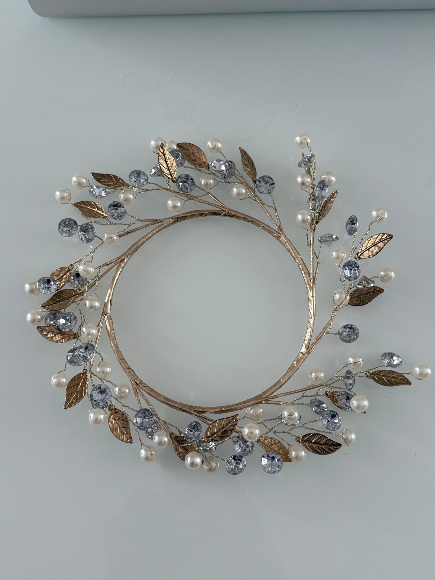 Small pearl and Cristal Crown.