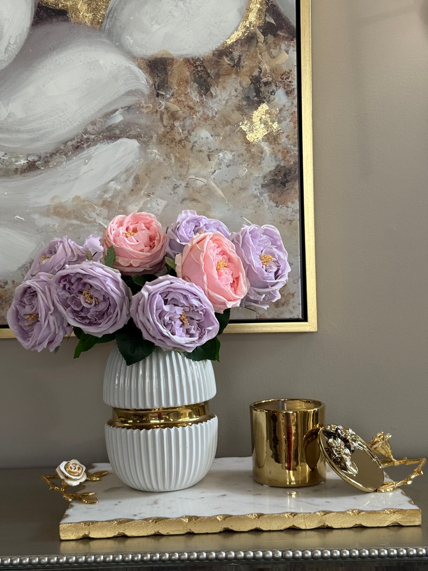 Gold Decorative Candle Whit Flower Design Lid