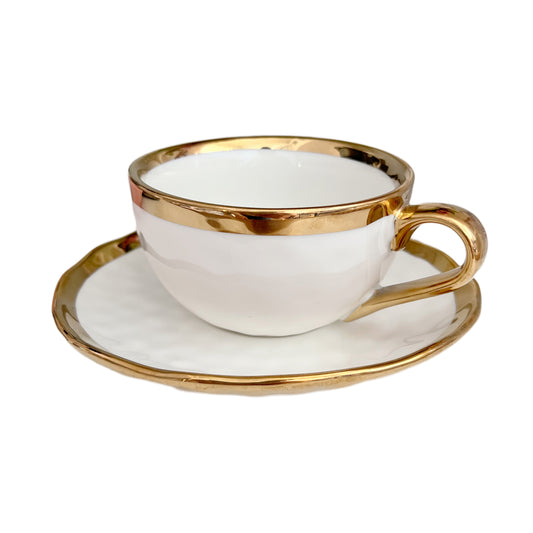 White and gold coffee mug whit plate