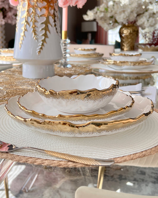 Set of 3 pieces porcelain plates