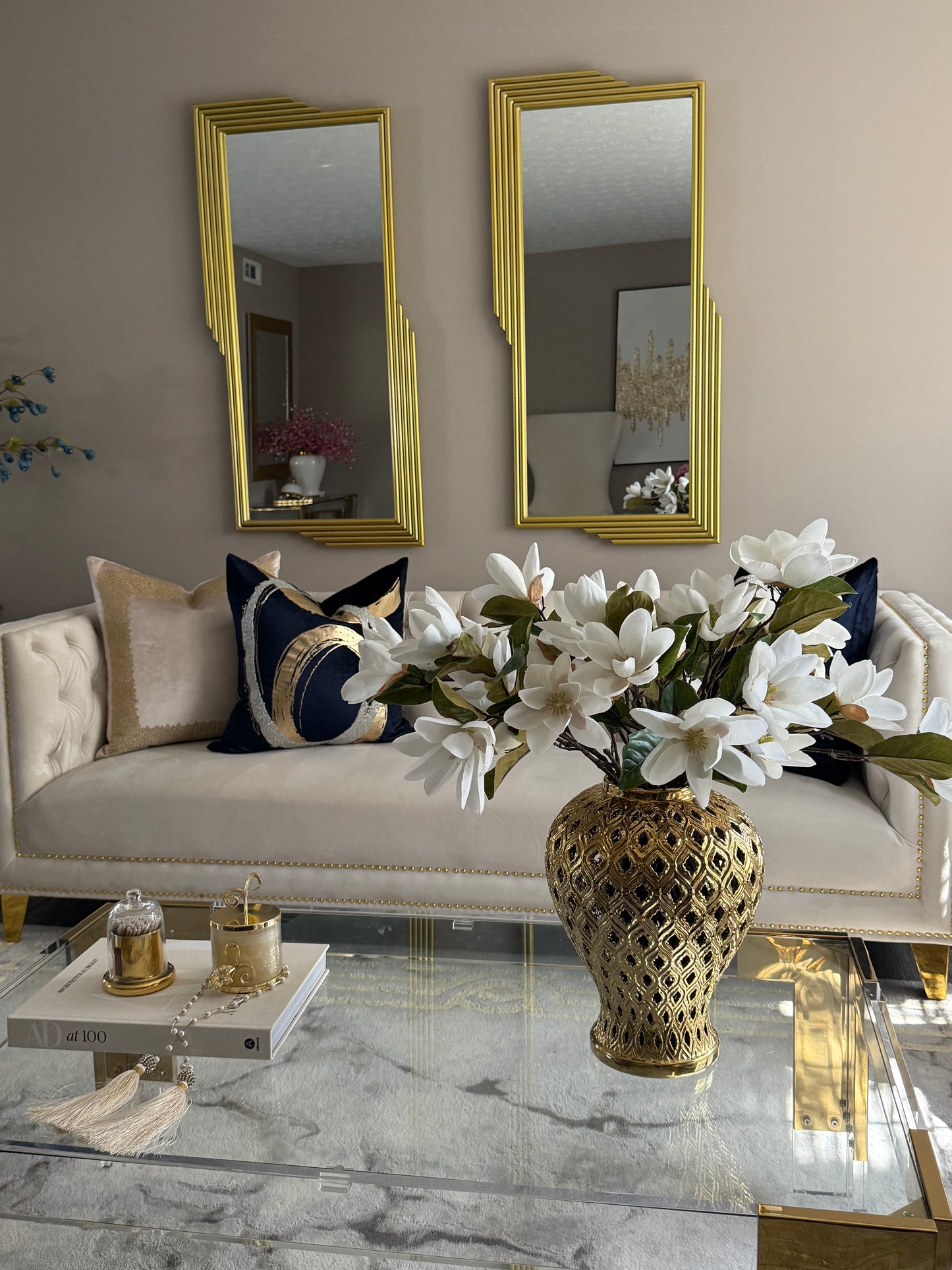 Set of 3 magnolias stems
