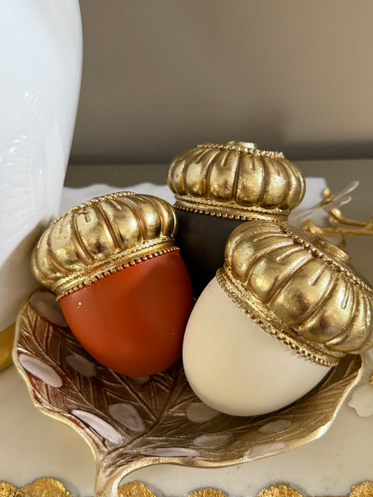 Set Of 3  Assorted Acorns