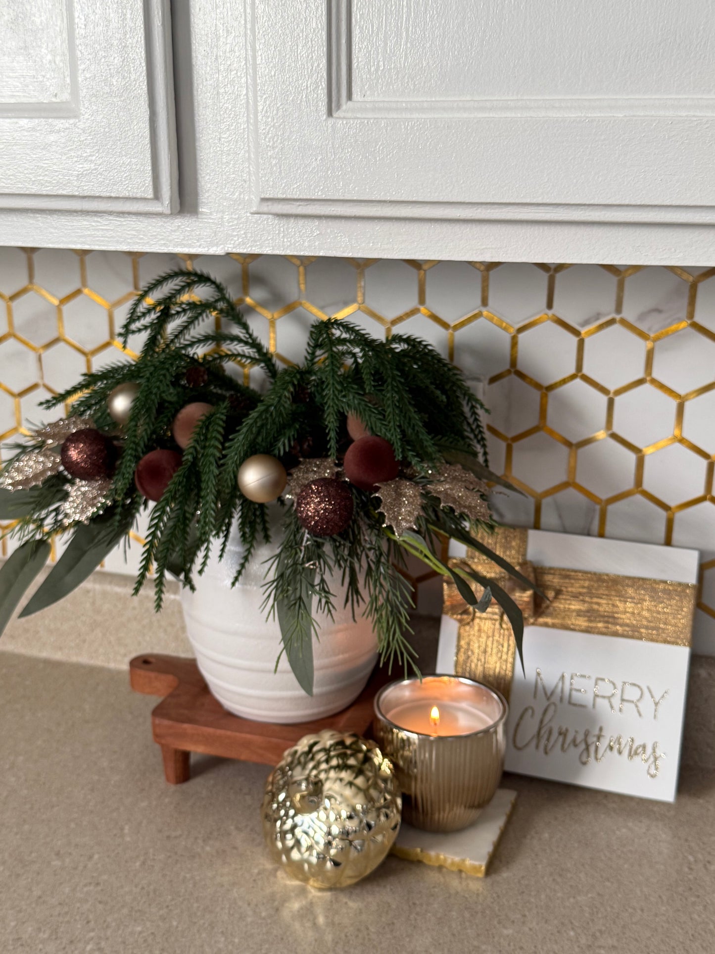 Luxury Acorn Candle shape.