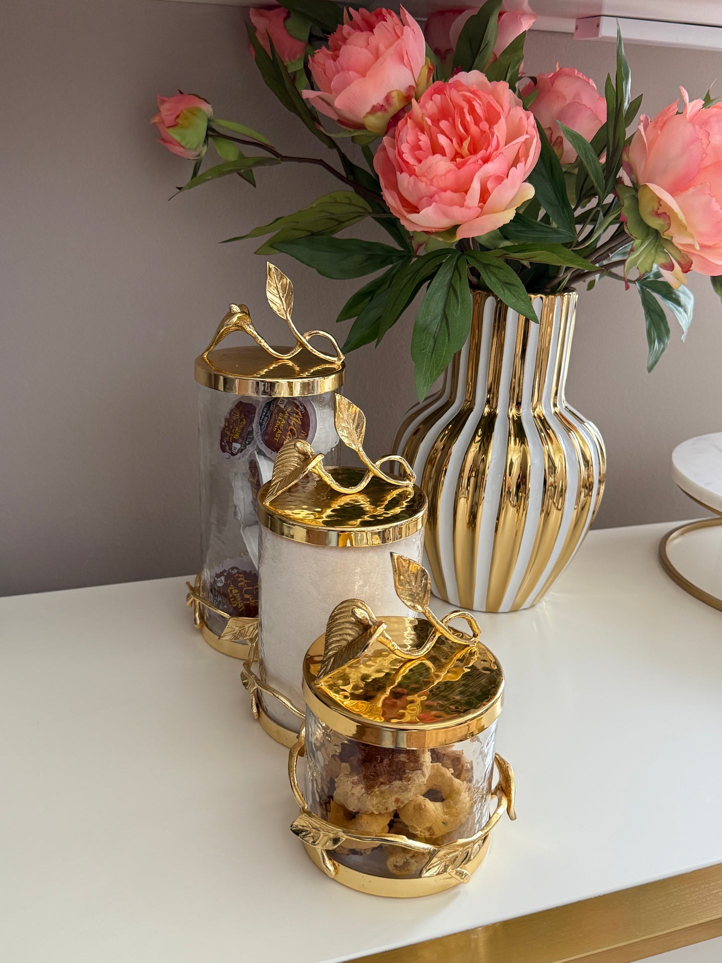 Set Of 3 Canisters Whit Leaf Design