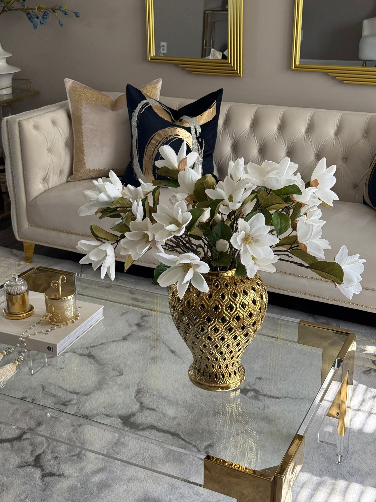 Set of 3 magnolias stems